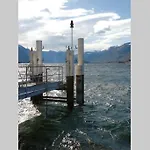 Lakeshore Nest *